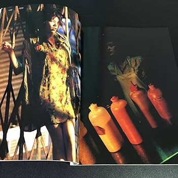 Amazon.co.jp: 初版クリストファードイル Christopher Doyle 写真集