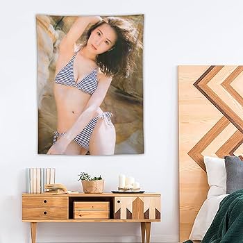 Amazon.co.jp: 乃木坂46衛藤美彩水着セクシー写真アートパネルポスター