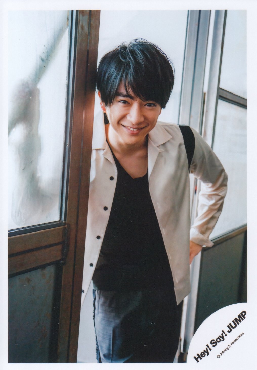 Amazon.co.jp: Hey! Say! JUMP 公式生写真（知念侑李）HC00087 : おもちゃ