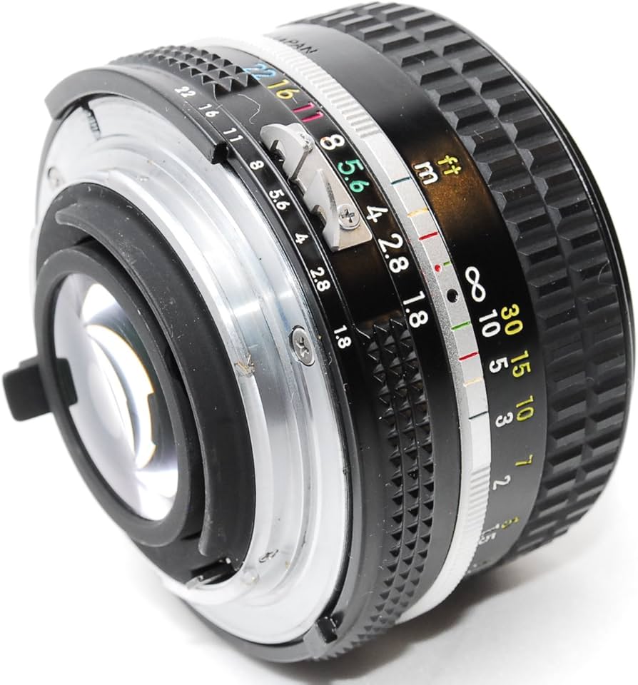 Amazon | Nikon ニコン Ai NIKKOR 50mm F1.8 | Nikon | カメラ用交換レンズ