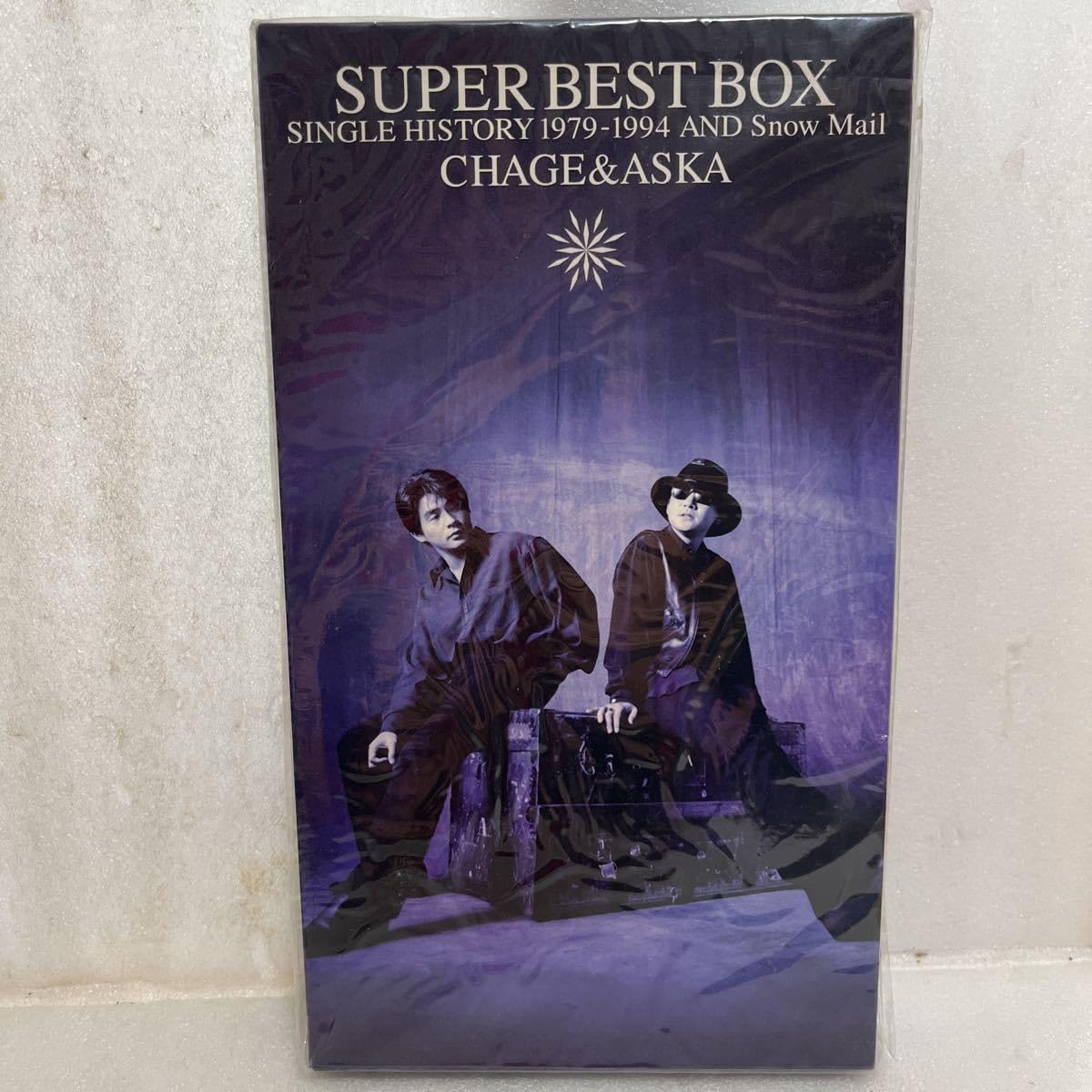 Amazon.co.jp: CHAGE＆ASUKA SUPER BEST BOX SINGLE HISTORY 1979-1994