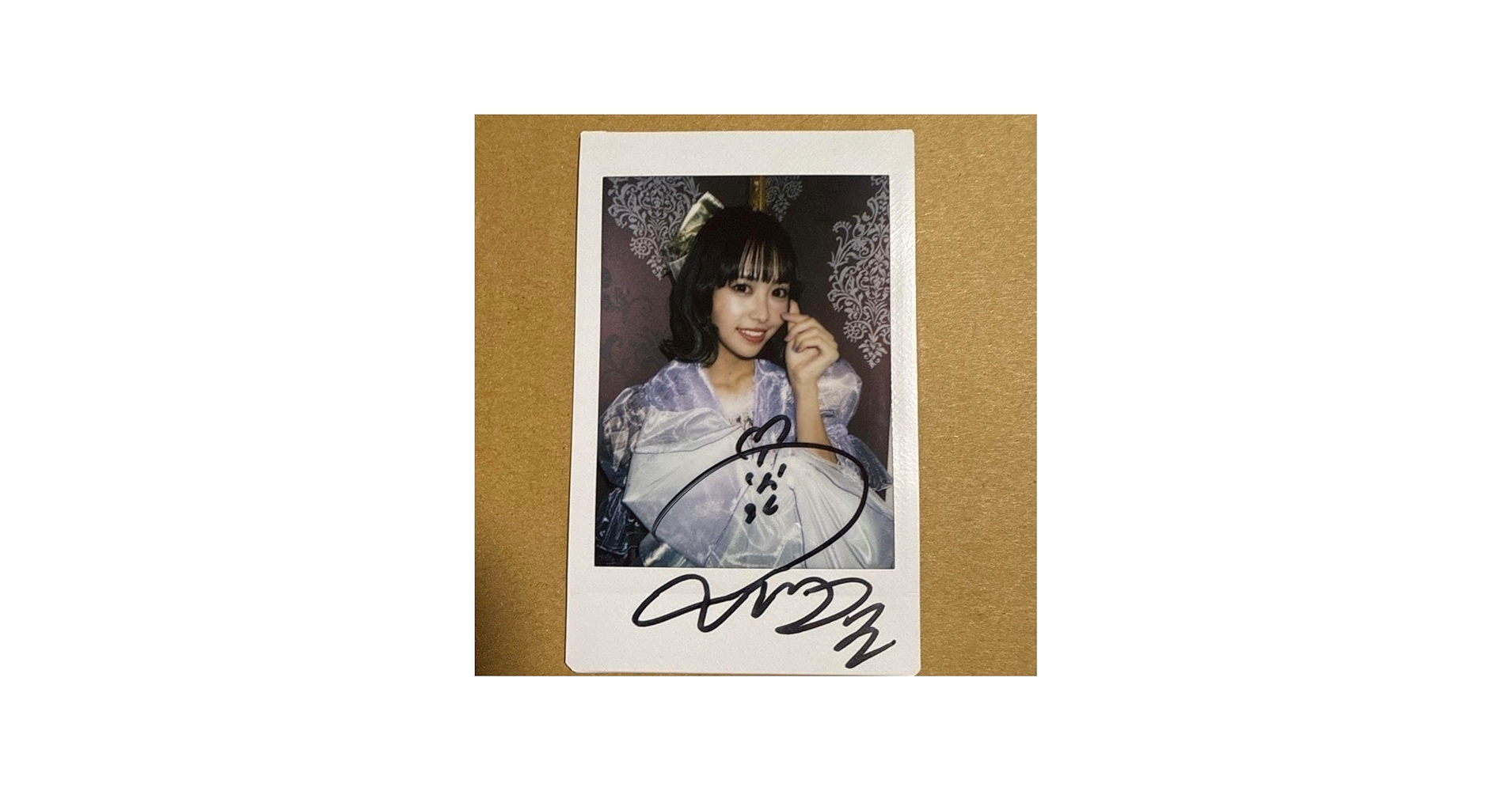 Amazon.co.jp: FRUITS ZIPPER 仲川瑠夏 サイン入りチェキ : おもちゃ