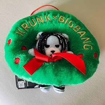 Amazon.co.jp: KRUNK×BIGBANG FXXK ITクリスマスリースぬいぐるみ