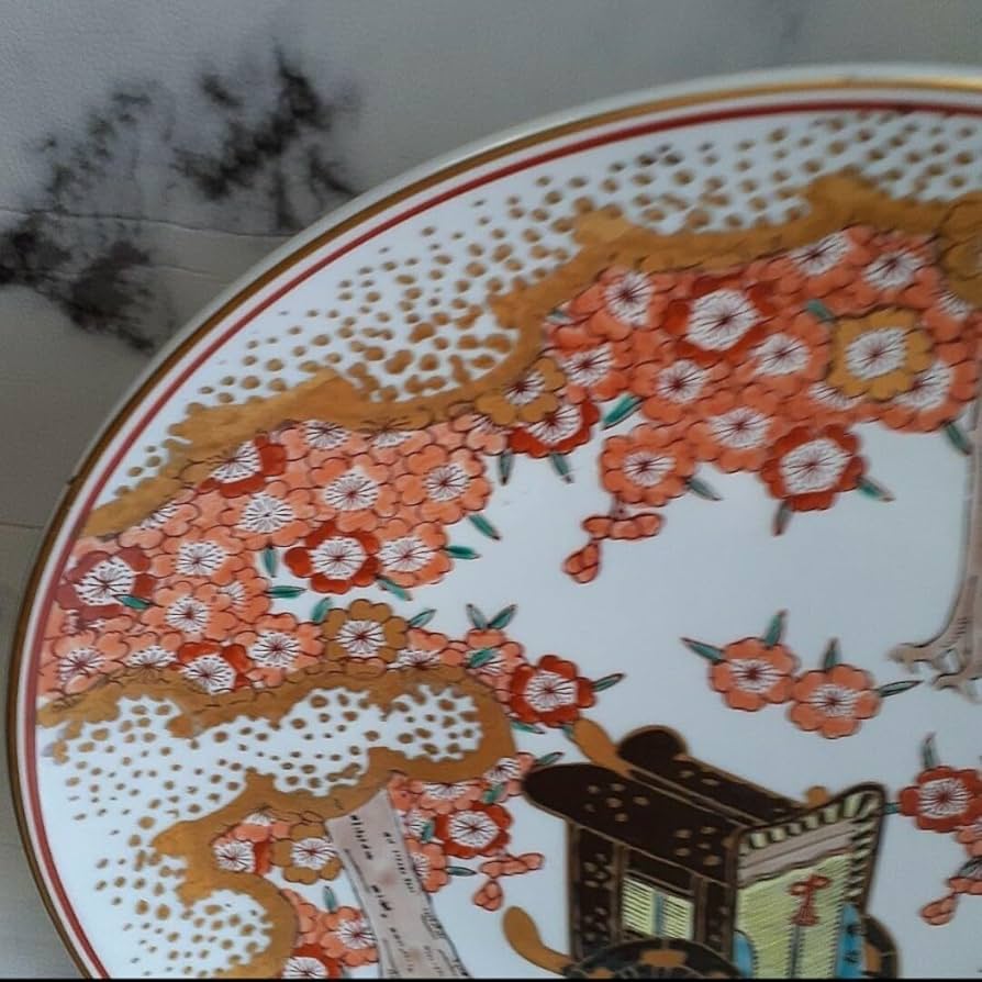 Amazon.co.jp: 《有田焼秀峰窯》手書き色絵金彩 桜満開 花模様 金彩