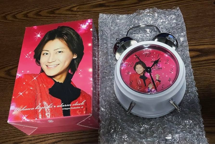 Hikawa Kiyoshiデザインの目覚まし時計 Hikawa Kiyoshiデザインの