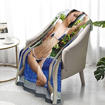 Amazon｜Photobook-2021-12-03-Umi-Yatsugake-八掛うみ-Be-Fascinated