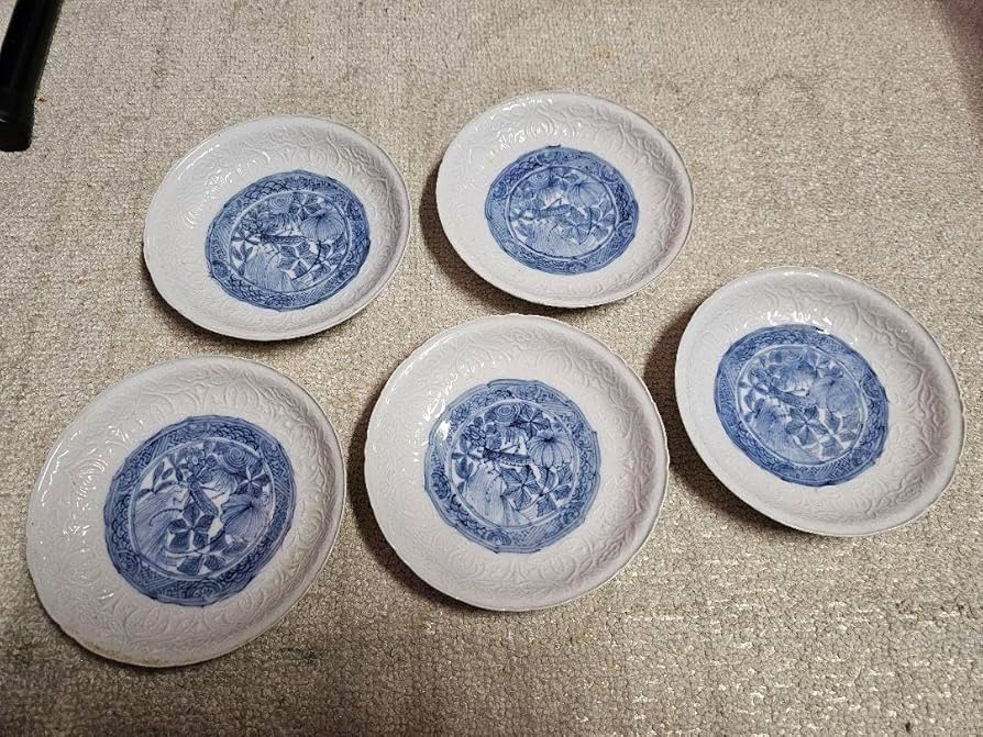 Amazon | 中国古美術 蔵出し品 古染め付け 陽刻染付昆虫文皿 薄手 貴重