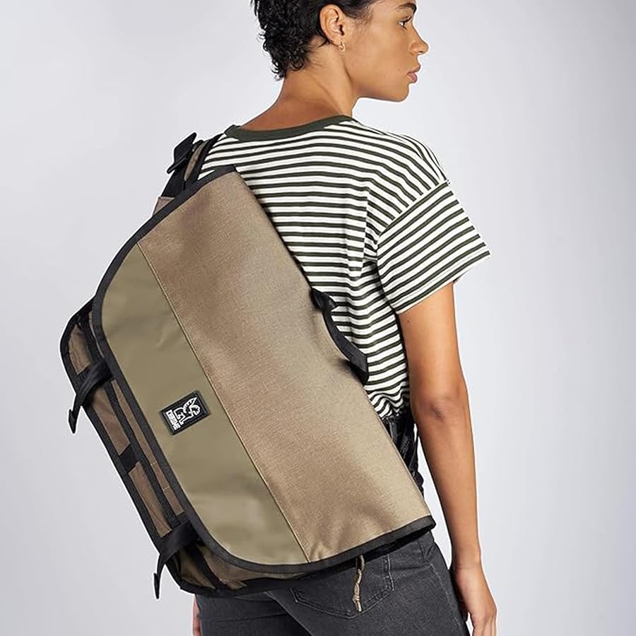 Amazon | [クローム] メッセンジャーバッグ BURAN III (現行モデル