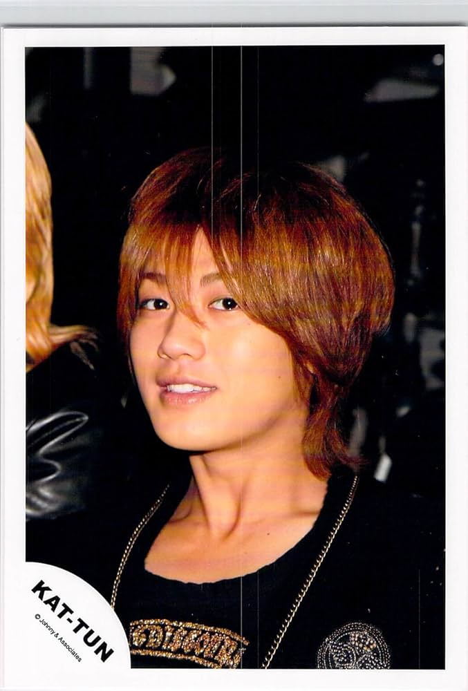 Amazon.co.jp: KAT-TUN 赤西 仁 【公式写真・スリーブ付き】 b228