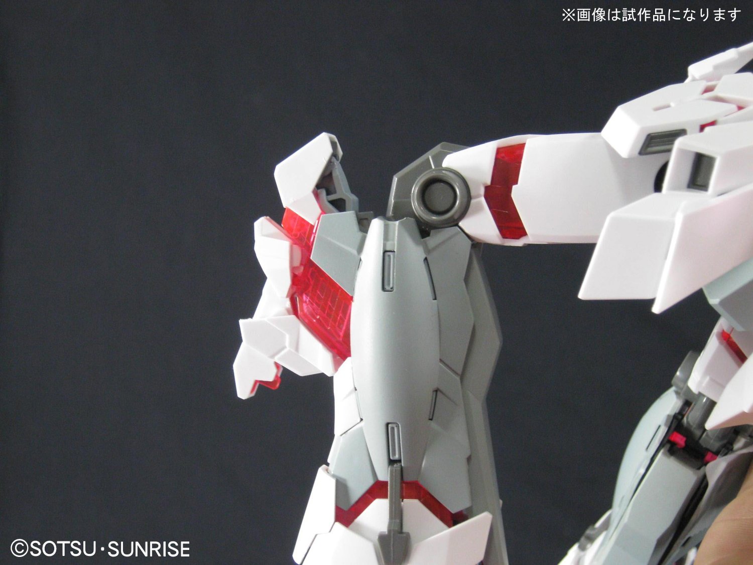 Amazon | MG 1/100 RX-0 ユニコーンガンダム HDカラー + MSCAGE (機動