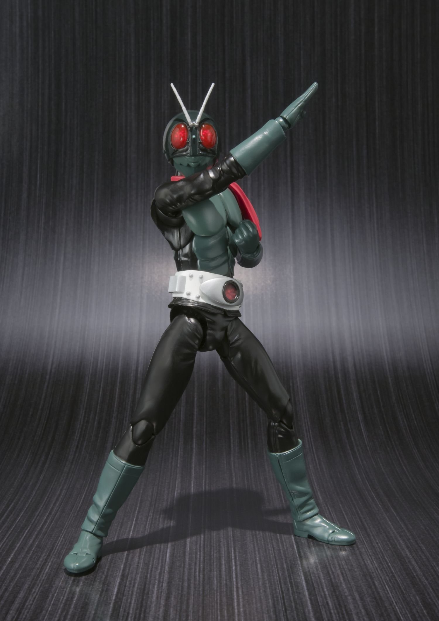 Amazon.co.jp: TAMASHII NATIONS S.H.フィギュアーツ 仮面ライダー1号