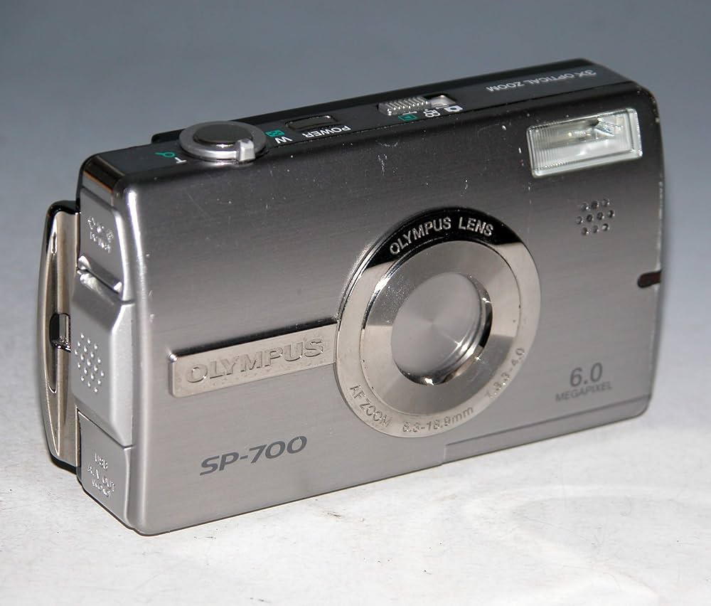 Olympus Sp-700 6 Megapixel Digital Camera: Amazon.co.uk