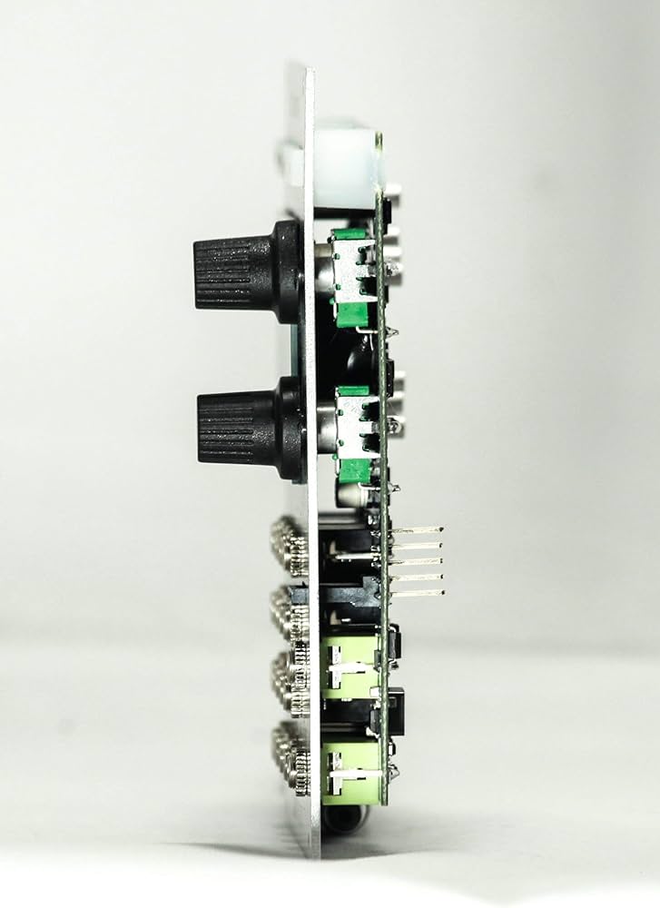 Amazon | 1010MUSIC モジュラー Bitbox Micro – Compact Sampling