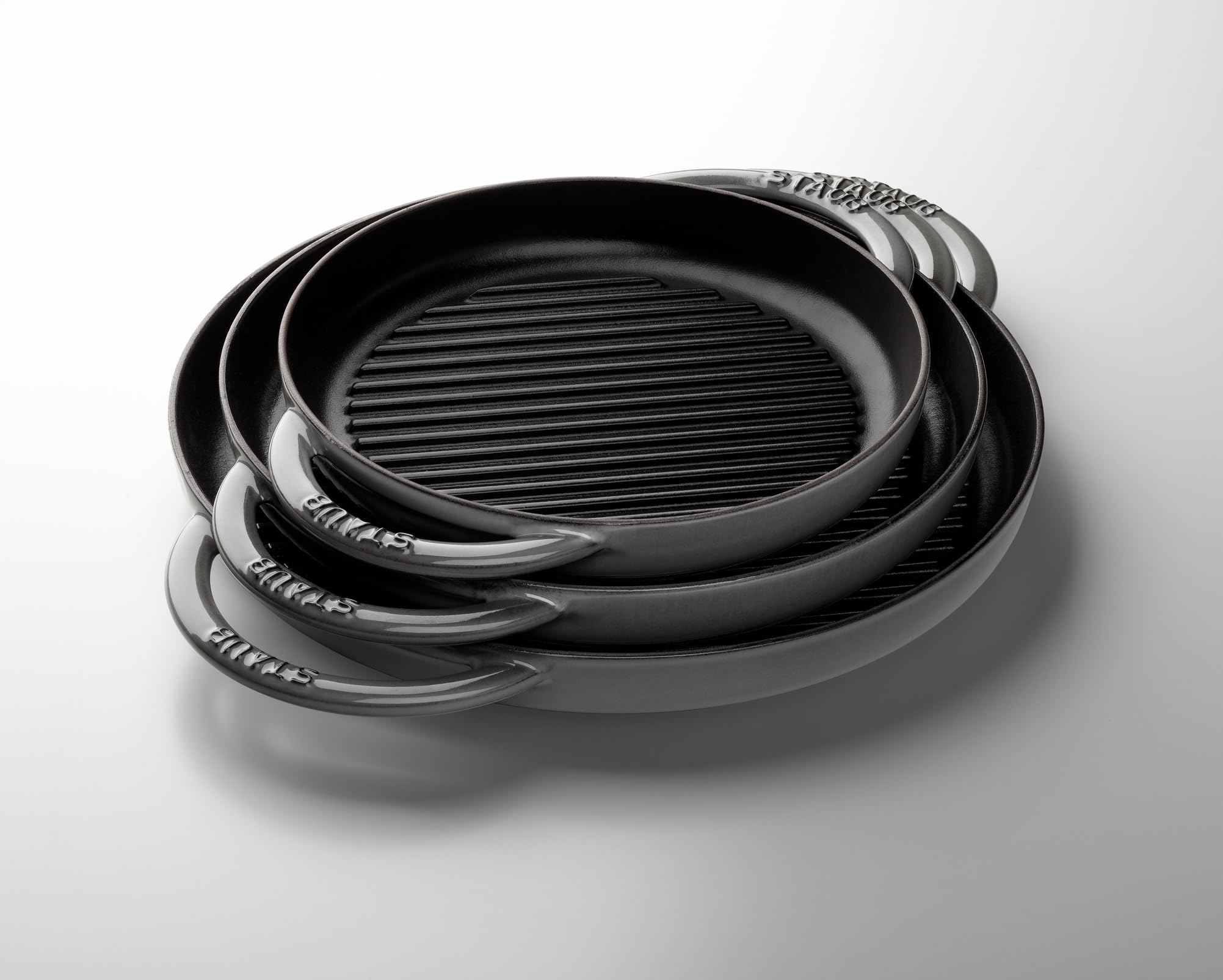 Amazon｜staub ストウブ 「 ピュアグリル ラウンド チェリー 30cm