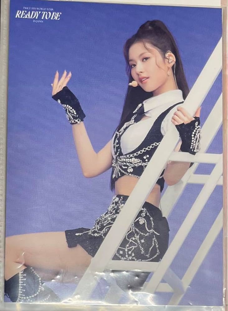 Amazon.co.jp: TWICE サナ READY TO BE ライブフォトトレカ : おもちゃ