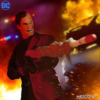 Mezco Batman Two-Face One:12 Collective Action Figure : Amazon.sg