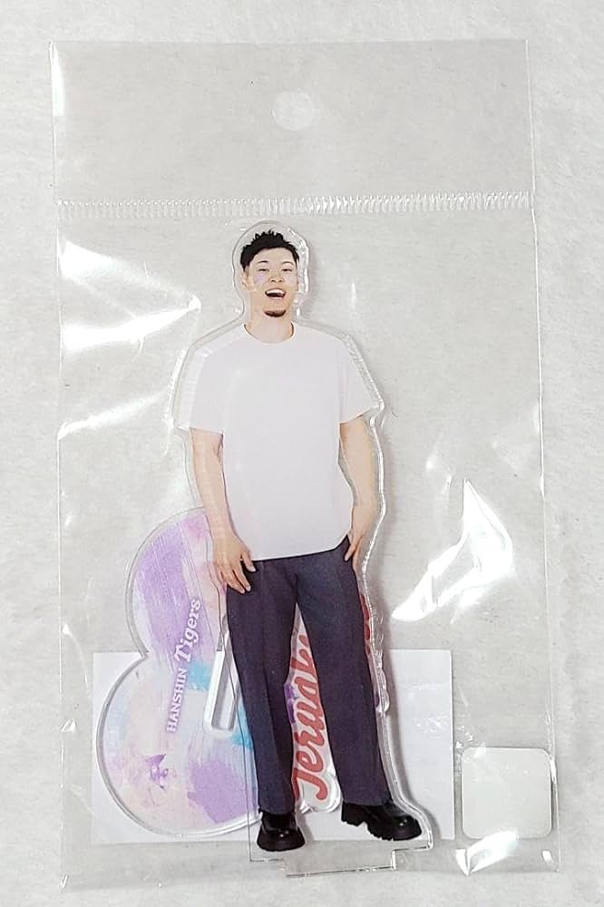 Amazon.co.jp: 阪神タイガース☆佐藤輝明☆サトテル☆アクリルスタンド