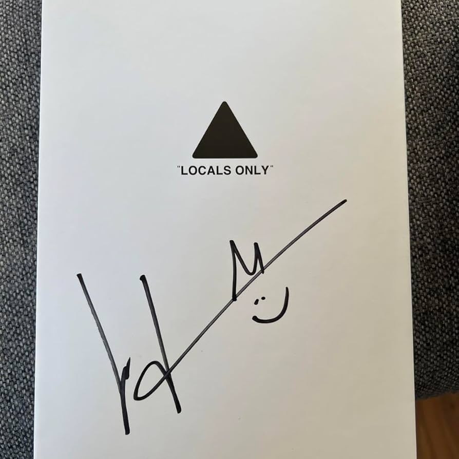 Amazon.co.jp: 平井大 localsonly 限定バンダナ 直筆サイン : Clothing