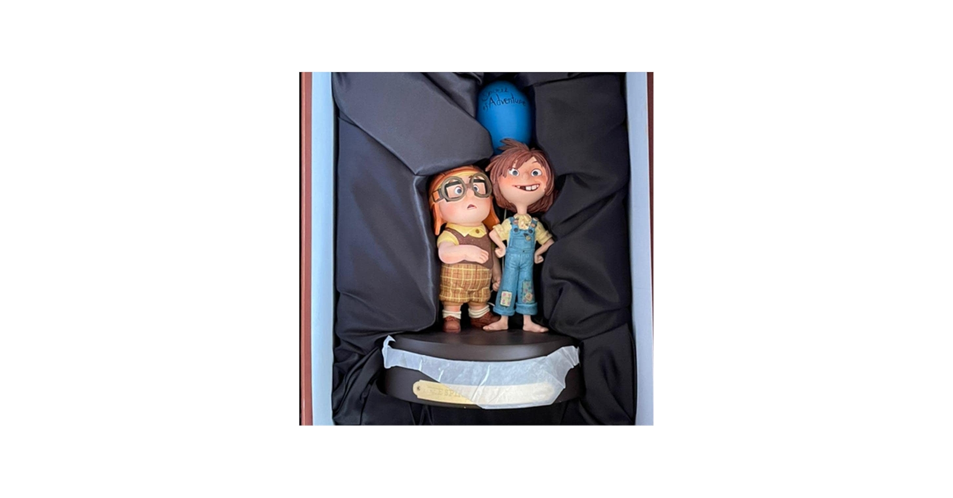 Amazon | 海外限定 カールじいさんの空飛ぶ家 エリー カール 幼少期