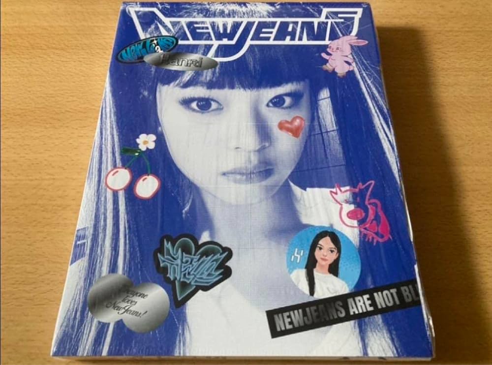 Amazon.co.jp: NewJeans アルバム Bluebook ver. ハニ : 家電＆カメラ