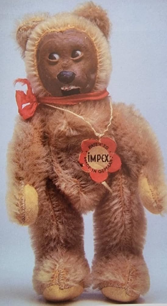 Linda Mullins' Teddy Bears & Friends: Identification & Price Guide