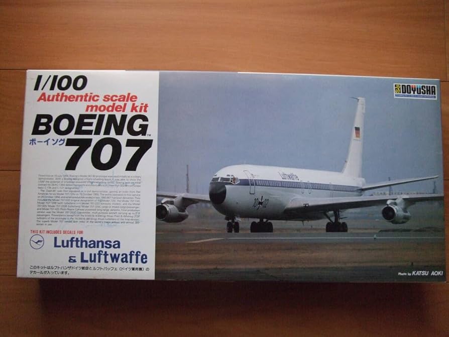 Amazon | 童友社 1/100 ボーイング 707 ルフトハンザ （ドイツ軍用