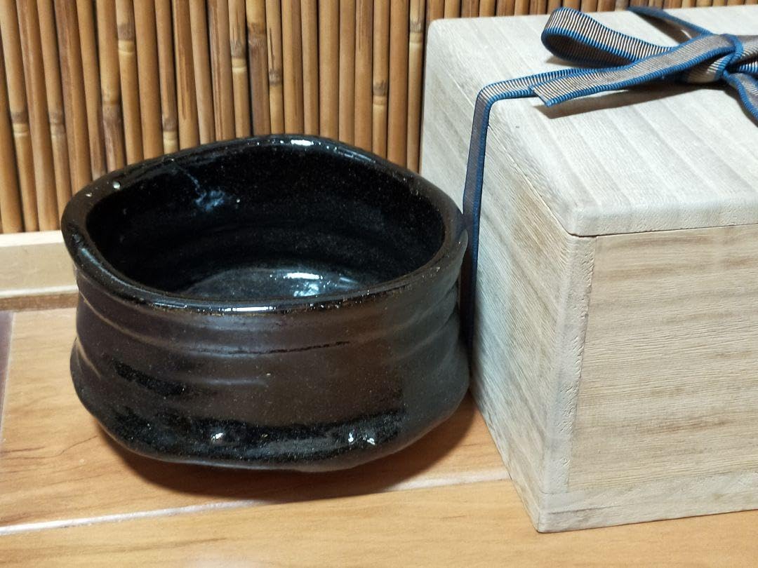 ♥美濃焼引出黒茶碗仕覆桐箱付き瀬戸黒骨董品