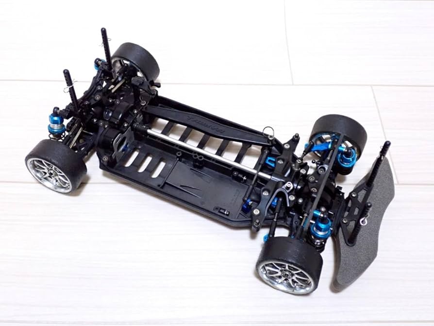 Amazon.co.jp: タミヤ TB03 シャーシ オプションパーツ多数付 ドリフト