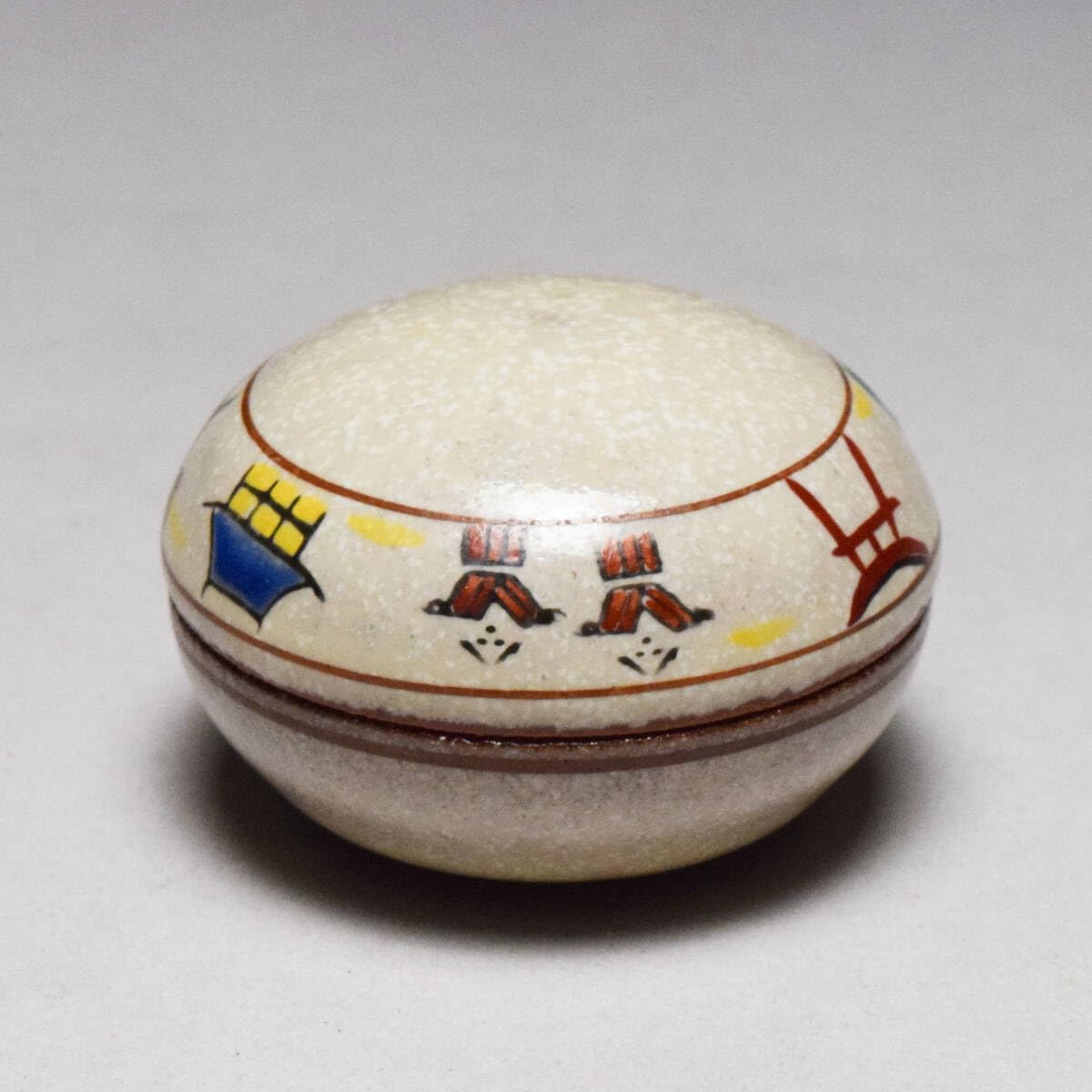 Amazon.co.jp: 大塩正人赤膚焼奈良絵丸香合共箱共布栞茶道具赤膚山【e