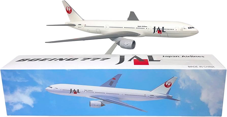 Amazon.com: Flight Miniatures Japan Airlines (89-03) 777-200 1:200