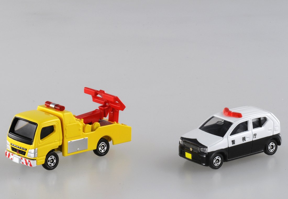 Amazon.co.jp: トミカ トミカギフト トミカタウンと遊ぼう!信号&交差点