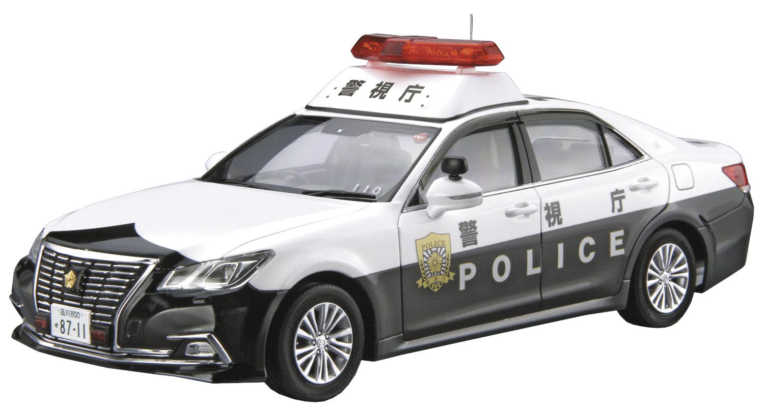 Amazon.com: Aoshima Toyota GRS210 Crown Patrol Car for Patrol '16