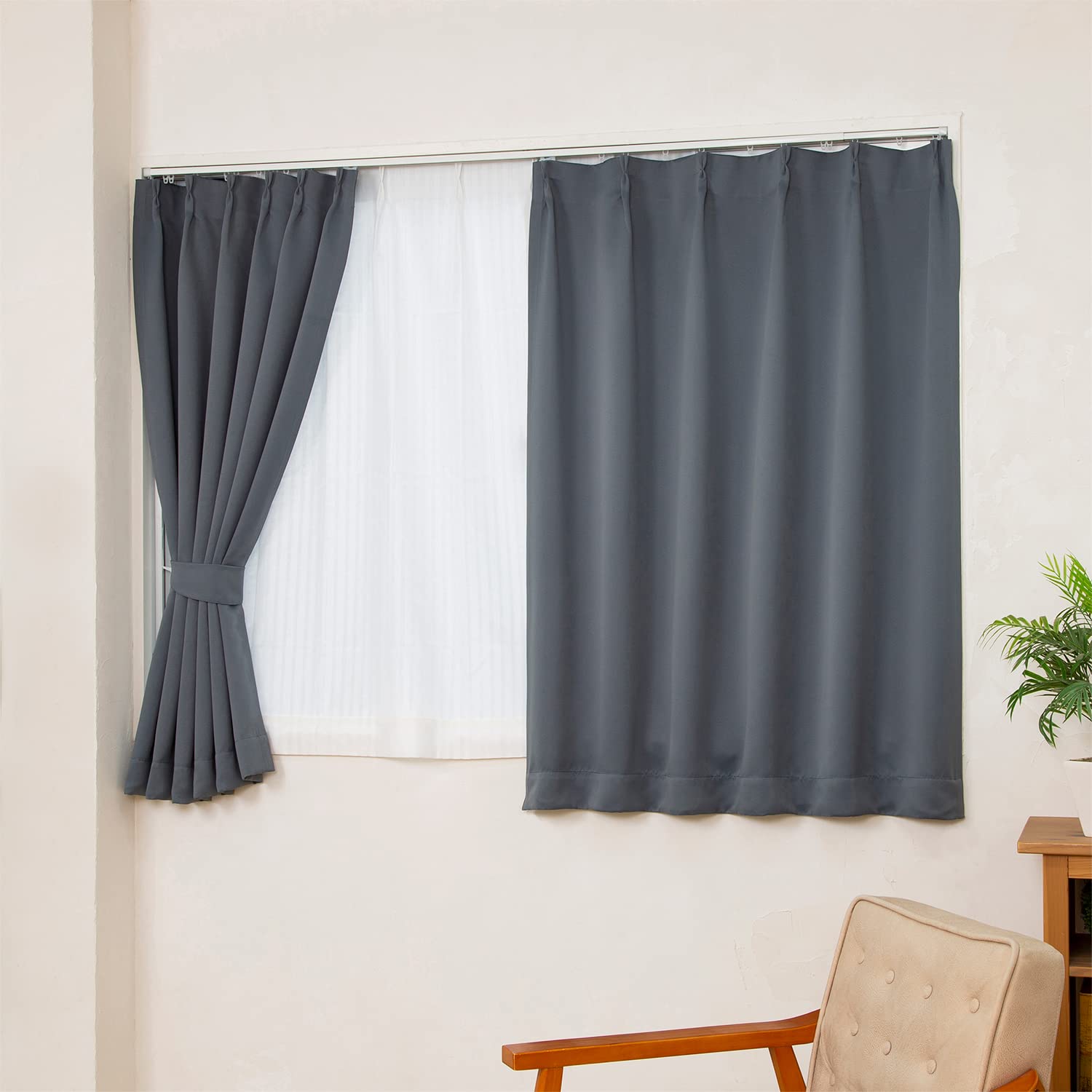 Amazon｜アストロ 1級遮光カーテン 2枚組 110cm丈 洗える グレー 睡眠