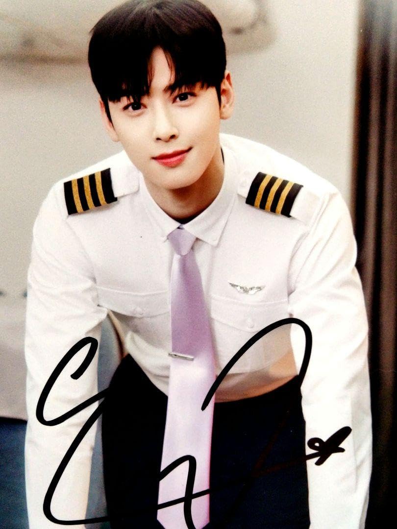 Amazon.co.jp: チャウヌ直筆サイン入り2Lサイズ写真…Cha Eun-woo