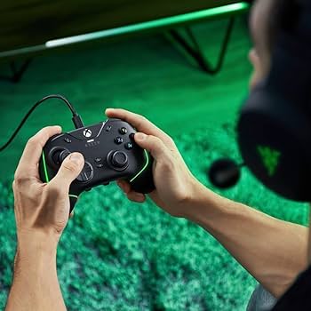 Amazon.com: Razer Wolverine V2 Chroma Wired Gaming Controller for