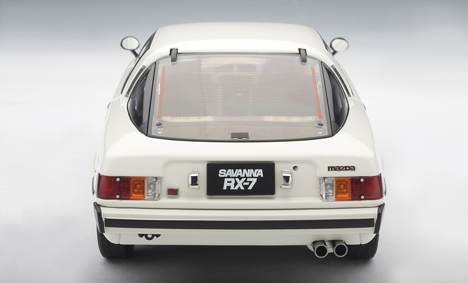 Amazon | AUTOart 1/18 マツダ サバンナ RX-7 リミテッド (SA