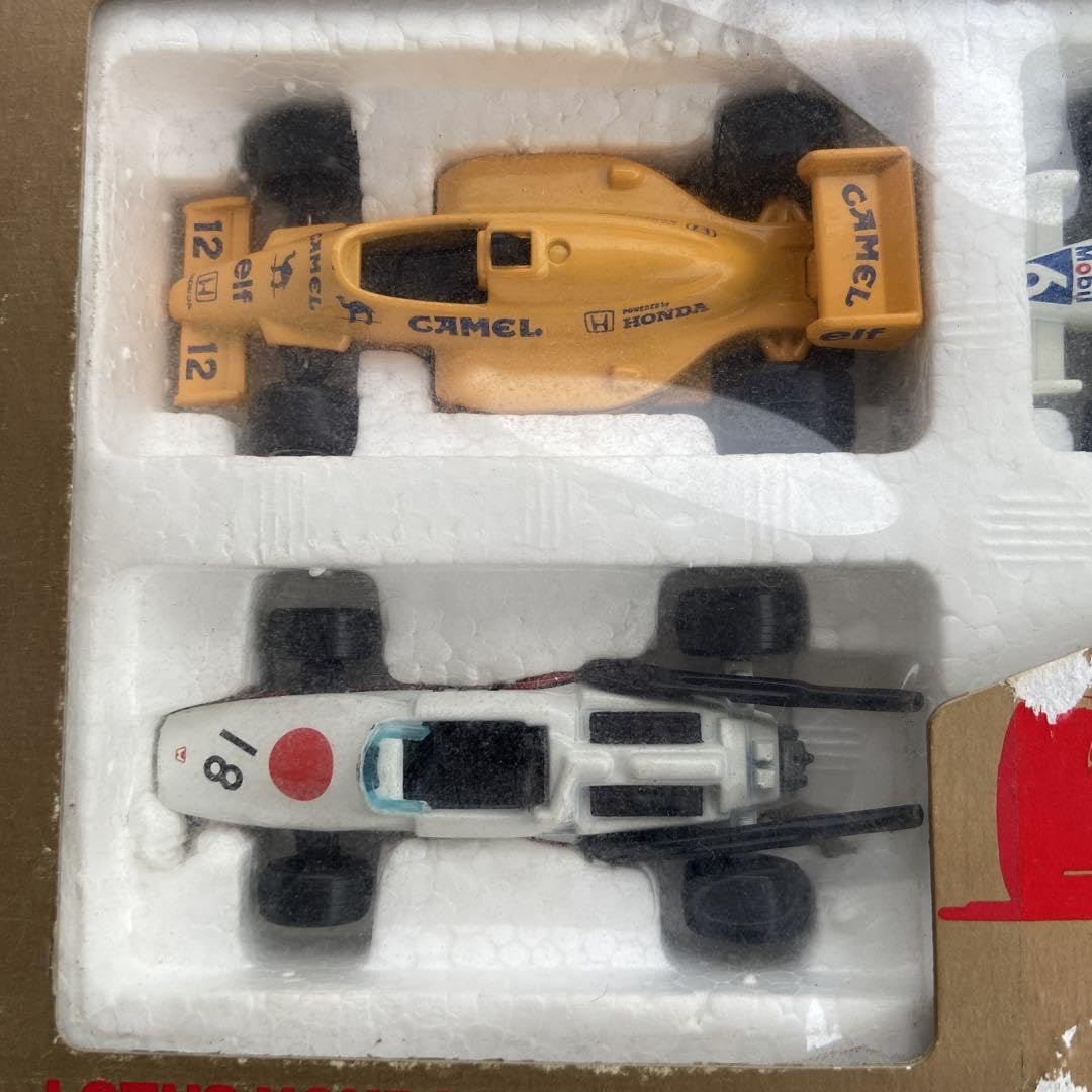 Amazon.co.jp: Tomica F1 Grand Prix Set (No Badge) TOMY : Toys & Games