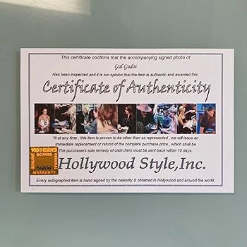 Amazon.co.jp: ガルガドット直筆サイン入り2Lサイズ写真Gal Gadot12