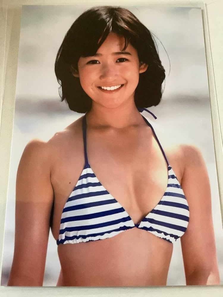 Amazon.co.jp: 岡田有希子 L判写真 昭和アイドル : ホーム＆キッチン