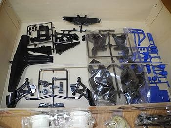 Amazon.co.jp: タミヤ 1/10RC ストライカー スペアボディセット付き