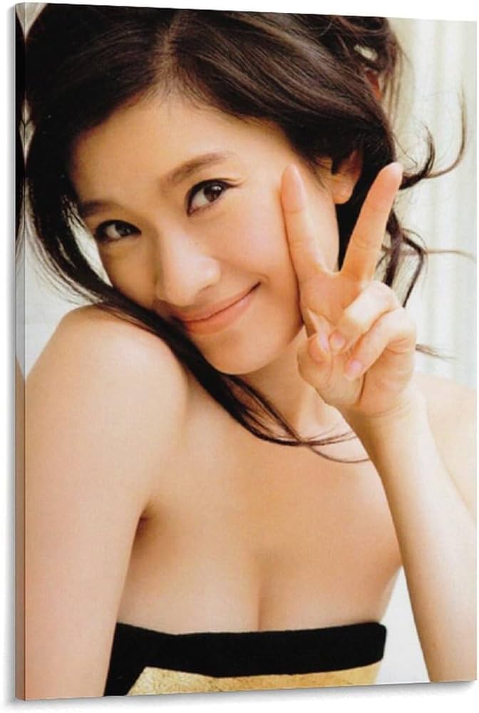 Amazon.co.jp: 篠原涼子写真ビキニ水着ポスター絵画 キャンバス