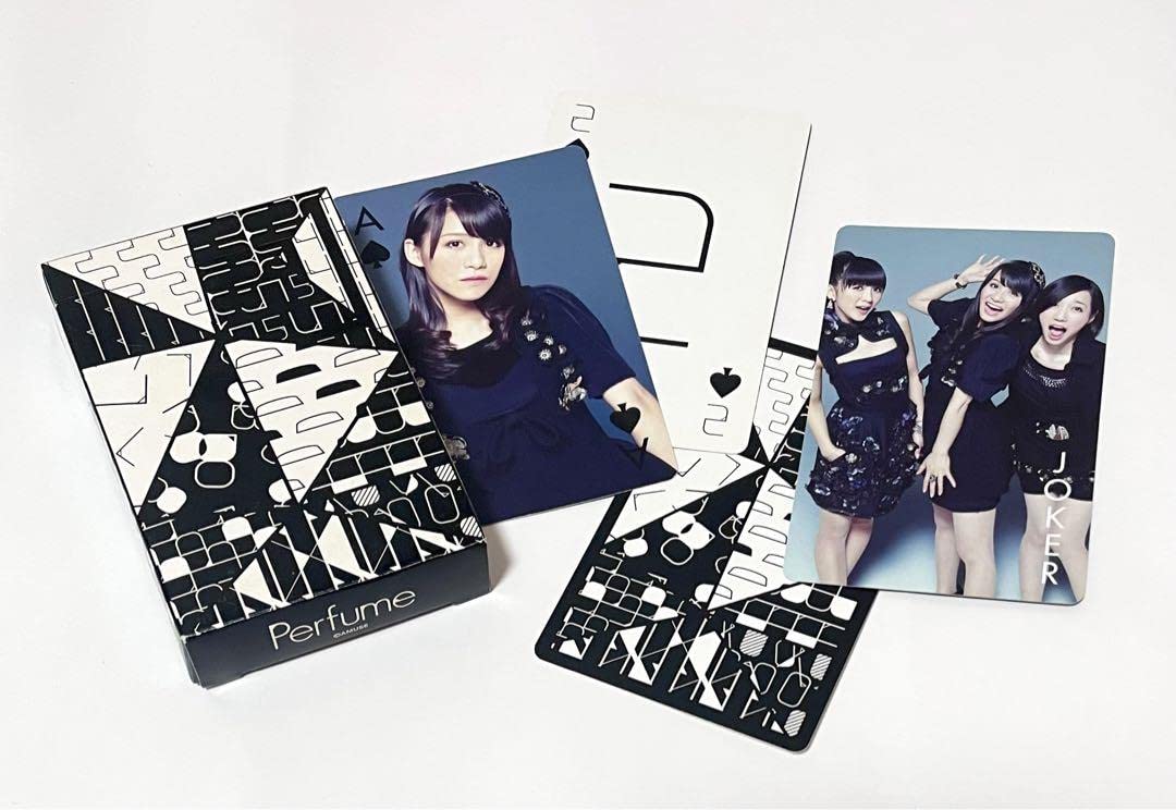Amazon.co.jp: Perfume “1234567891011” グッズ トランプ : おもちゃ