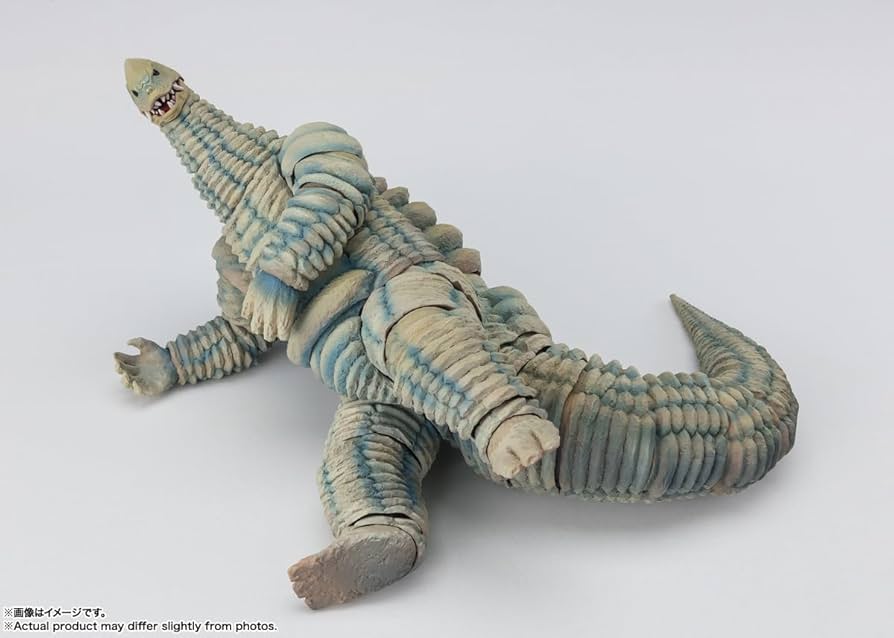 Amazon.co.jp: TAMASHII NATIONS S.H.フィギュアーツ ウルトラマン