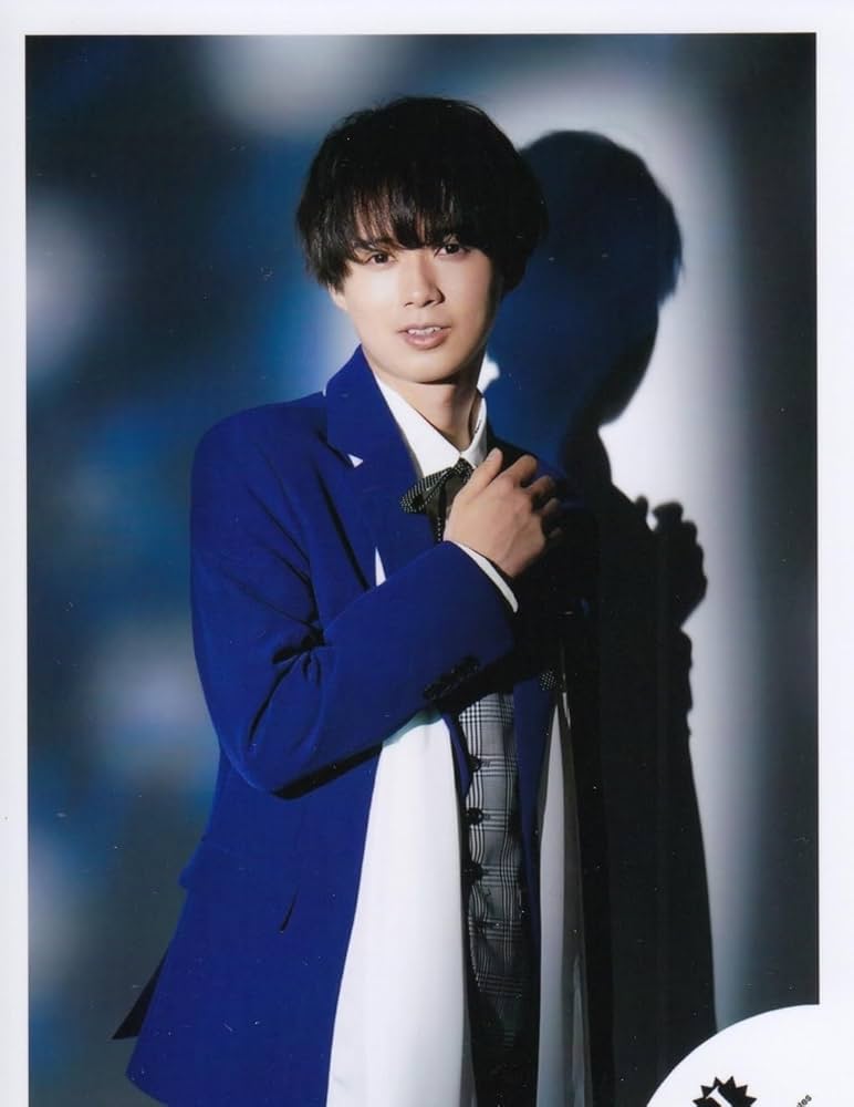 Amazon.co.jp: HiHi Jets 公式 生 写真（井上瑞稀）STG00047 : おもちゃ