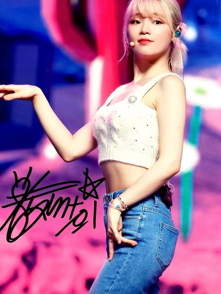 Amazon.co.jp: スンヒ直筆サイン入り超大型写真…Seunghee…OH MY GIRL