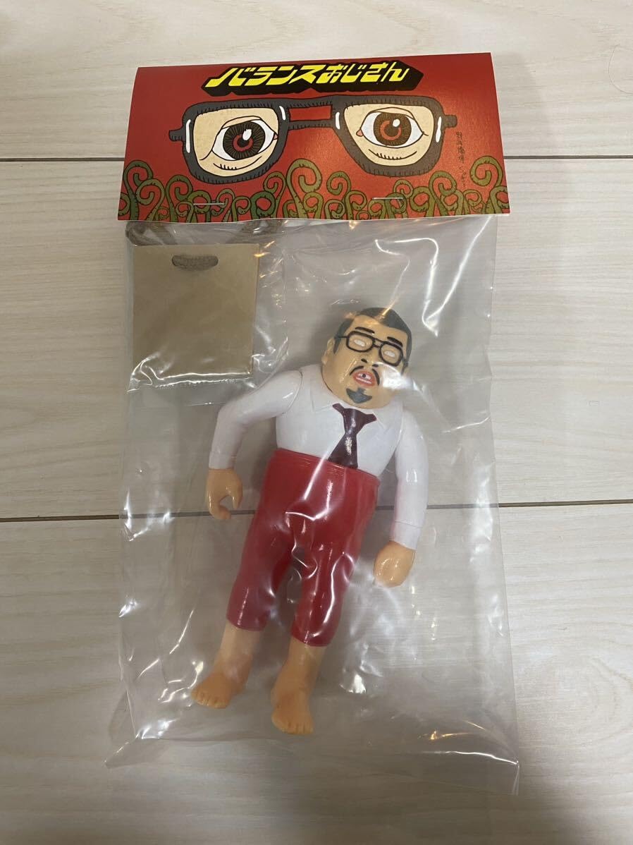 Amazon.co.jp: 限定 バランスおじさん フィギュア ソフビ メディコム