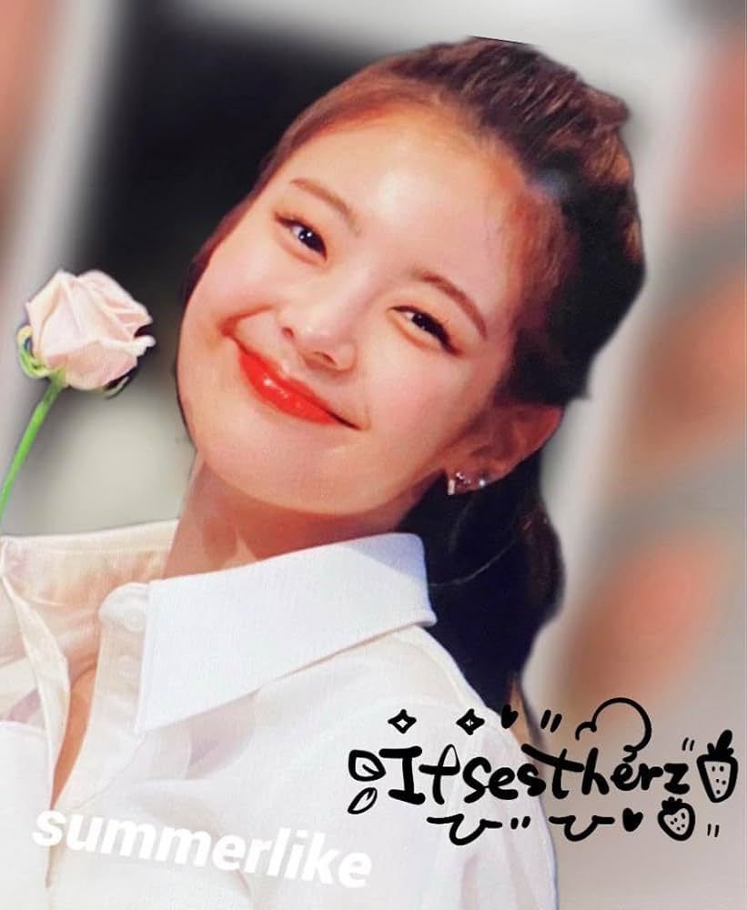 Amazon.co.jp: itzy リア not shy チェキ : おもちゃ