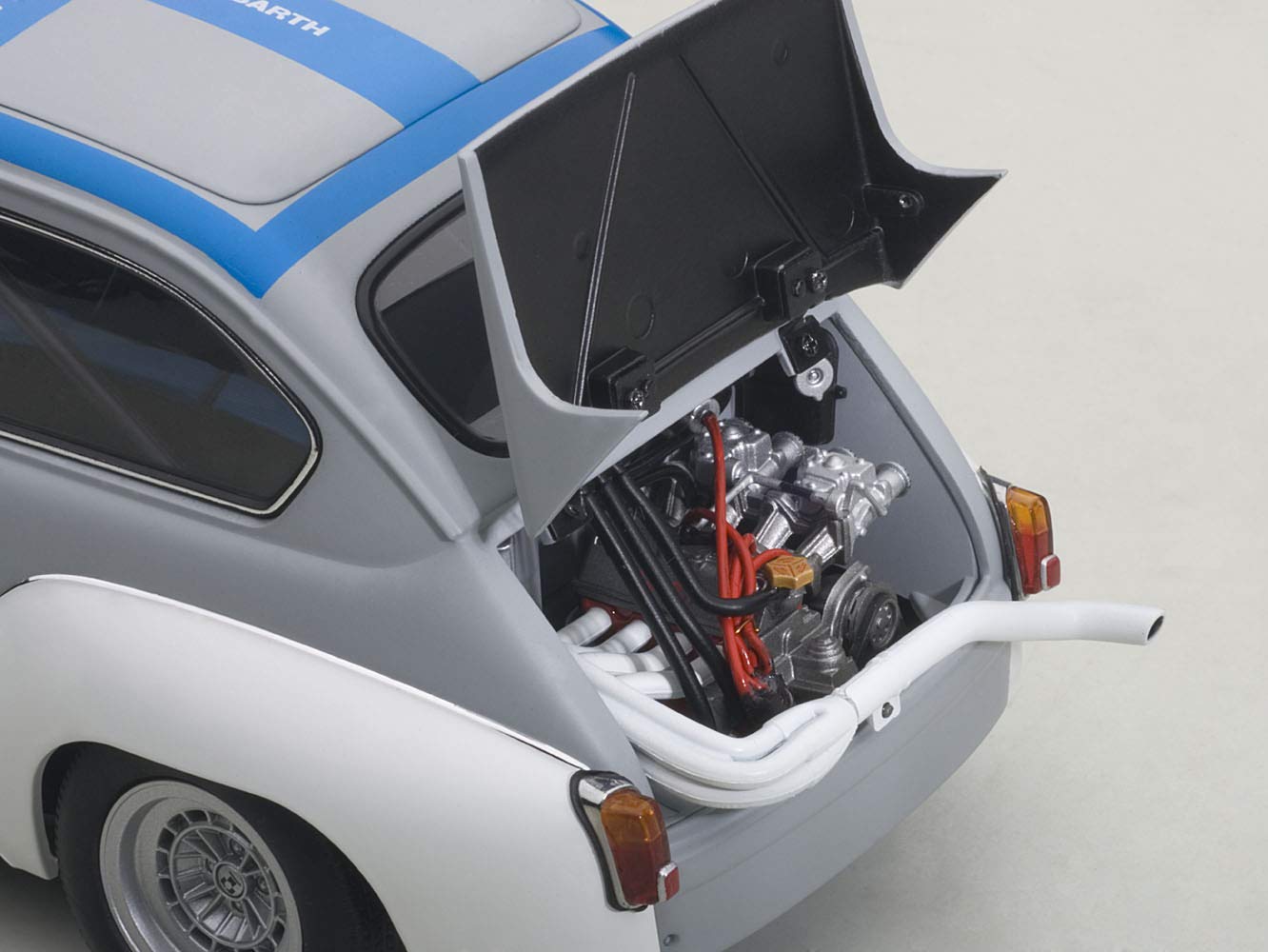 Amazon | AUTOart 1/18 フィアット アバルト 1000 TCR グレー/ブルー