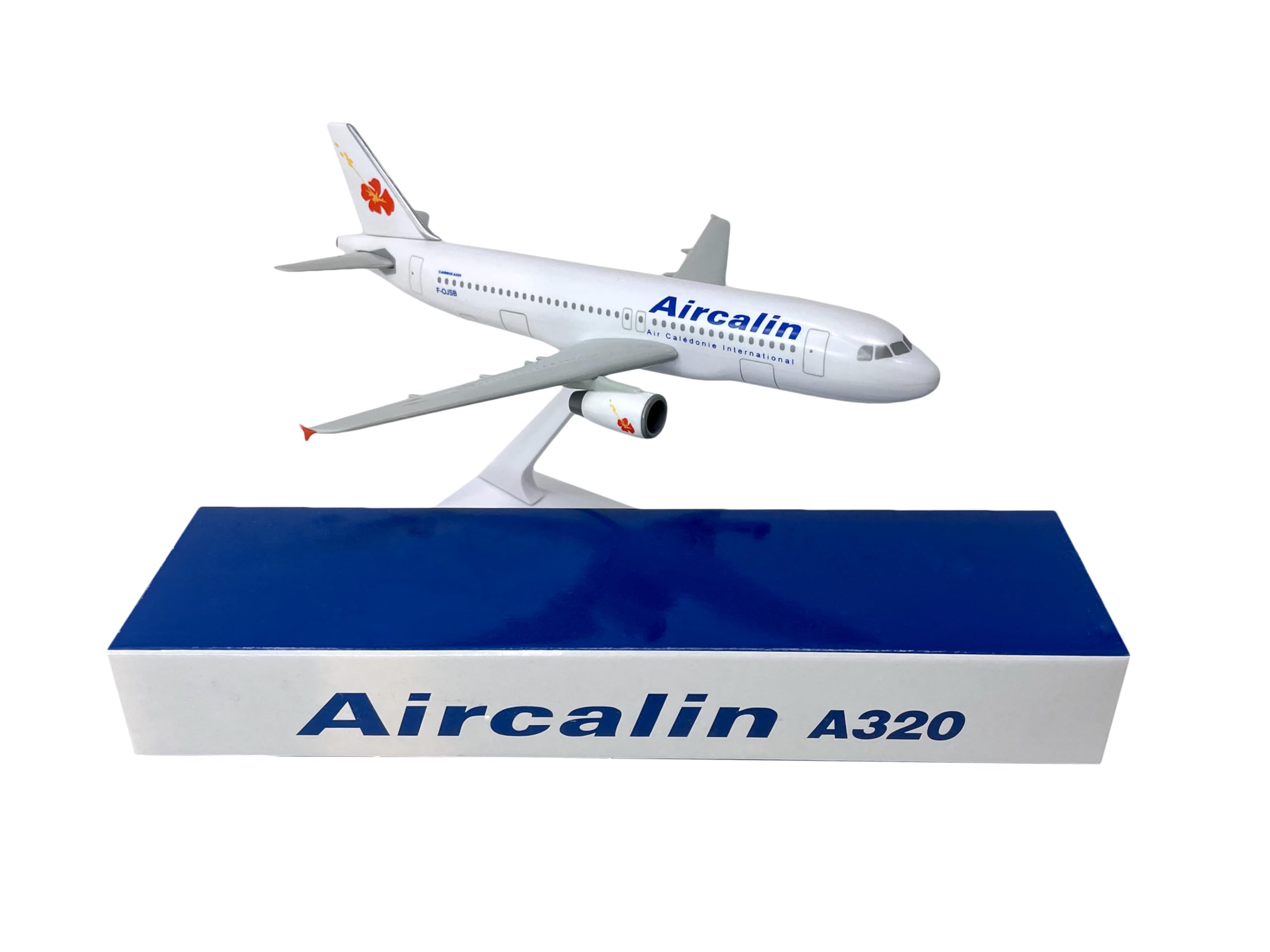 Amazon.com: Flight Miniatures Aircalin A320-200 1:200 Scale Model