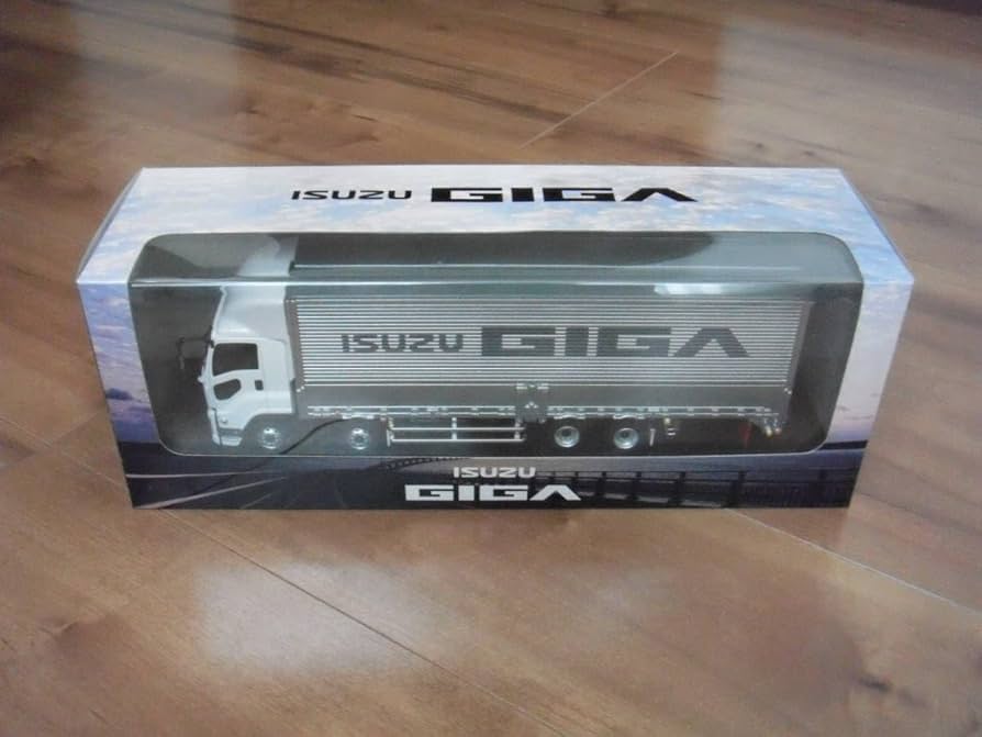 Amazon | いすゞ ギガ ミニカー トラック 白 ホワイト ISUZU GIGA 1/43